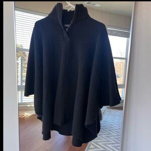 VINCE Quiet Luxury 100% Wool Cape with zipper at neck - will fit all sizes. New